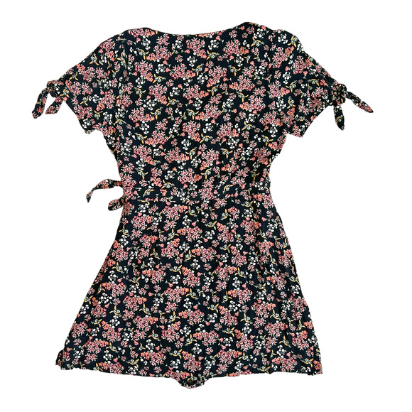 LOFT Black Floral Wrap Short Sleeve Romper Womens Size 4 - Picture 10 of 10